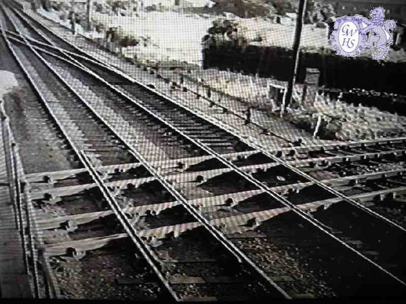 19-009 Rail over rail level crossing - South Wigston between London - Birmingham and Rugby lines 