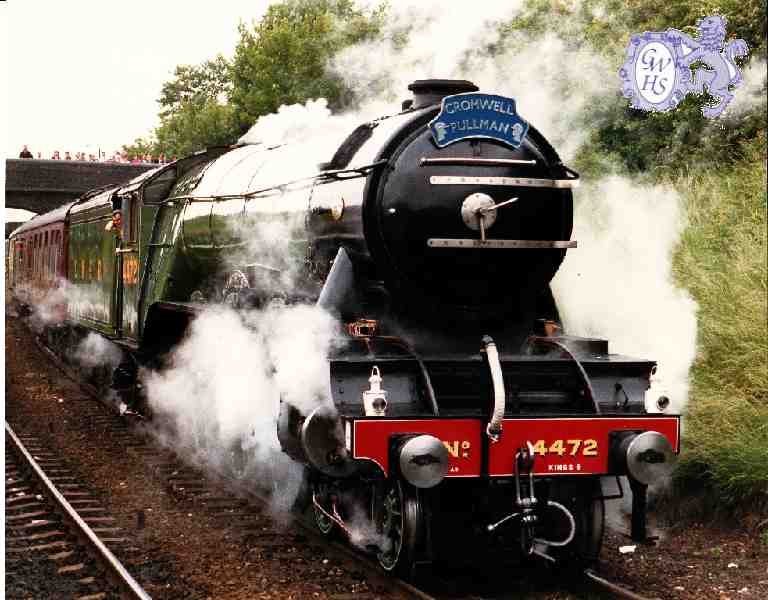 30-418 Cromwell Pulman train passing through Wigston station