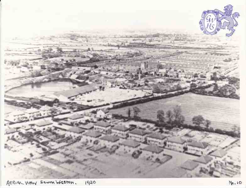 32-393 Aerial View South Wigston 1930