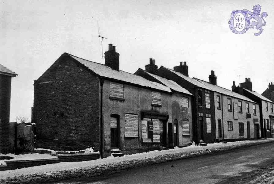 30-856 Cottages in Moat Street Wigston Magna awaiting demolition