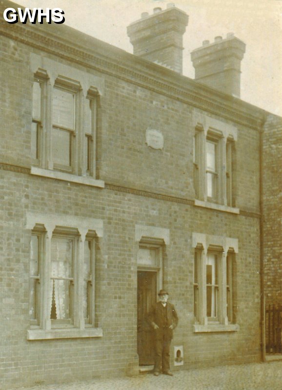 33-761 Watford House 33 Orange Street South Wigston 1920's
