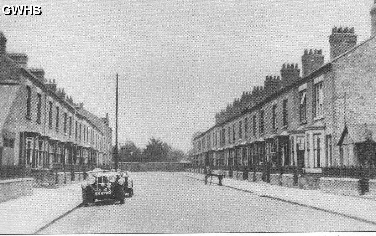 22-156 Paddock Street Wigston Magna circa 1938