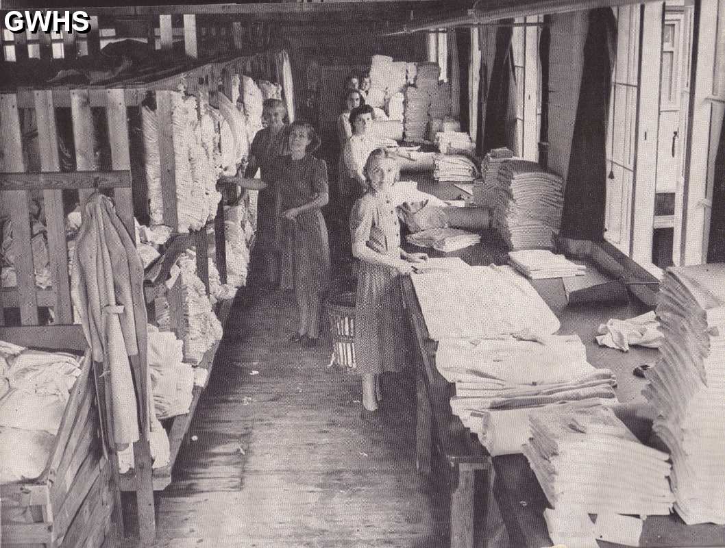 23-509 The Cutting Department at The Wigston Co-operative Hosiers Ltd 1949