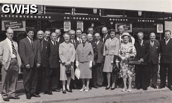 30-455 Co-operative Society staff outside the new store in South Wigston