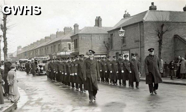 34-574 Police funeral procession in Blaby Road South Wigston 1937