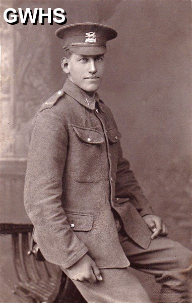 34-836 Harry Oldenshaw in Army uniform c 1919