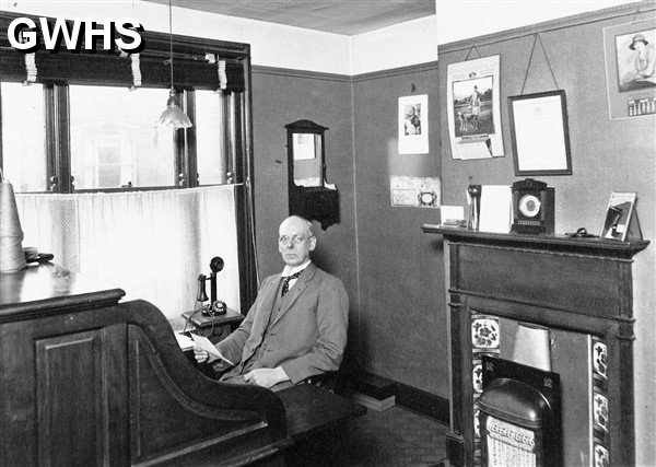 35-702 J G Glover in his office at Stamford Works Canal Street South Wigston 1901
