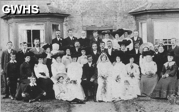 22-078 John Thornton and Susan Ellen Brown Wedding  1910 at Crow Mill