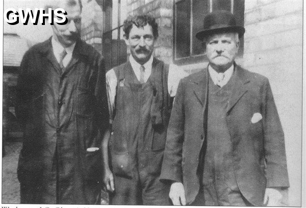 22-140 Workers at J G Glover's Factory Canal Street South Wigston circa 1920 Centre George Findley