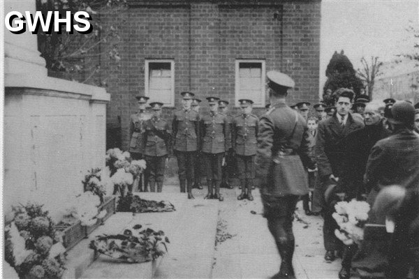 24-004 Armistice Day Service South Wigston 1930's