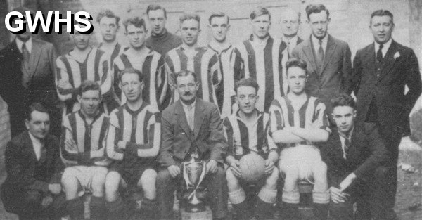 24-036 J G Glovers hosiery factory football team c 1921