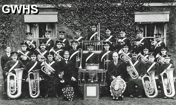 7-18a Charlie Moore's Band c 1910