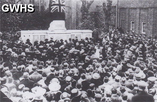 9-138 South Wigston War Memorial circa 1930
