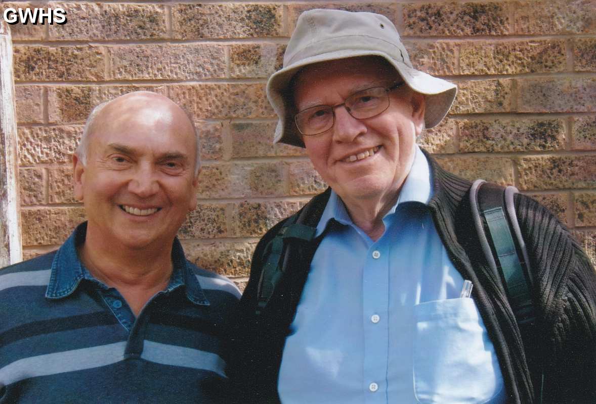 26-086 Mike Forryan and Iain Morley April 2014 Wigston Magna