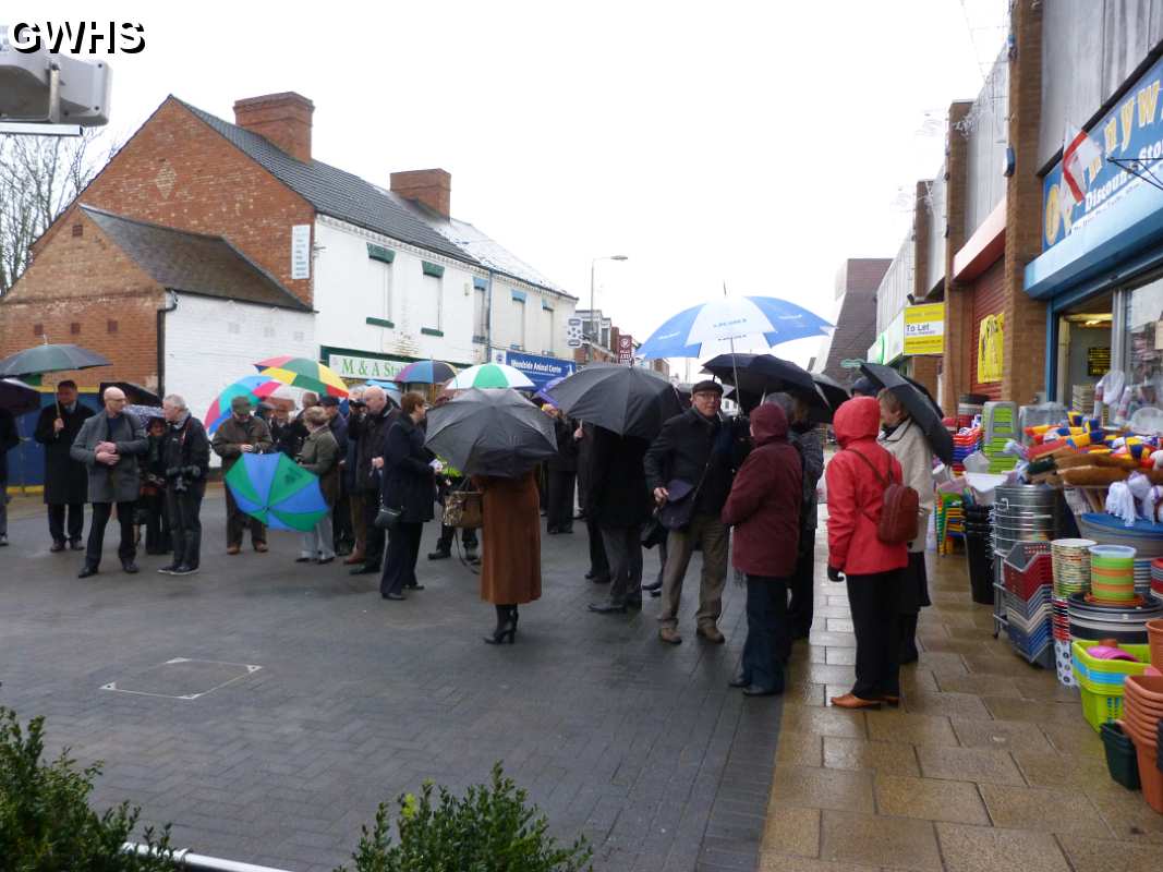 26-200 Wigston Town Centre re-opening and unveiling of the Jubilee Plaque Dec 2014