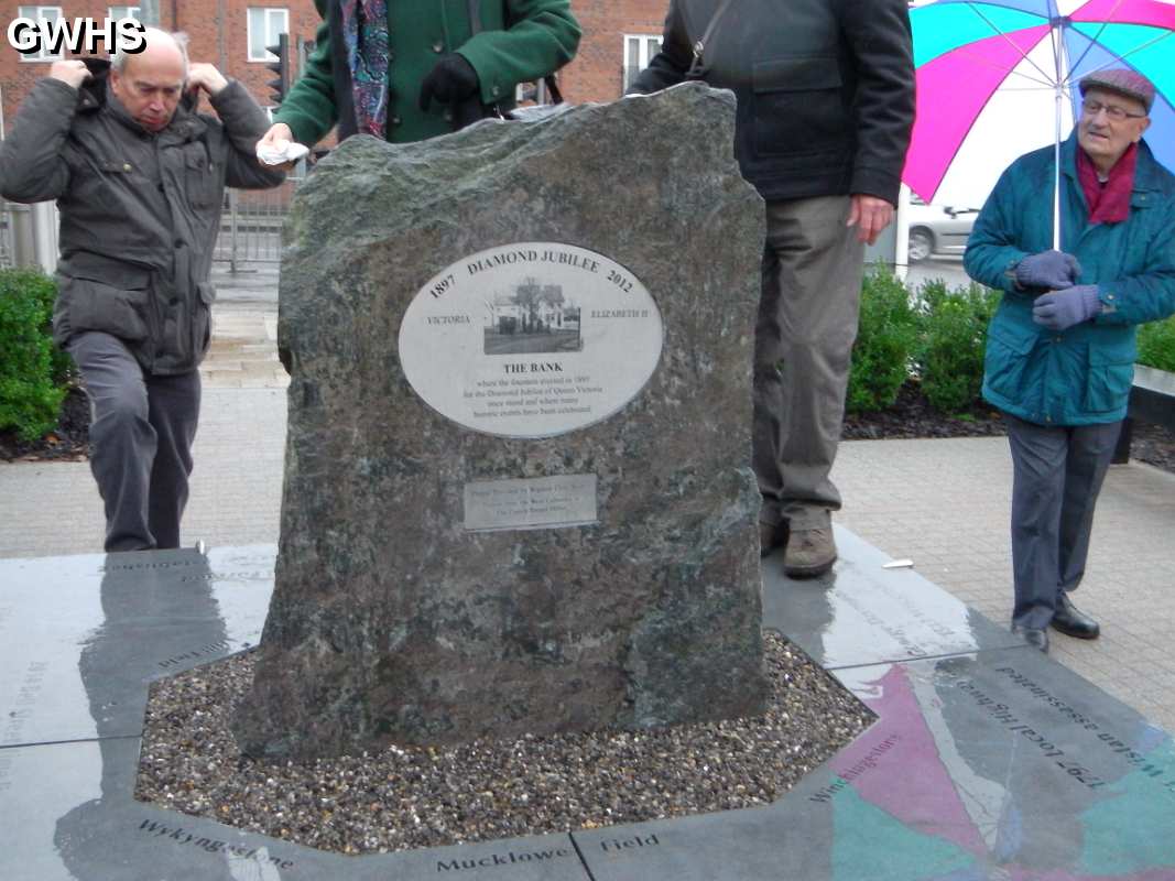 26-232 Wigston Town Centre re-opening and unveiling of the Jubilee Plaque Dec 2014