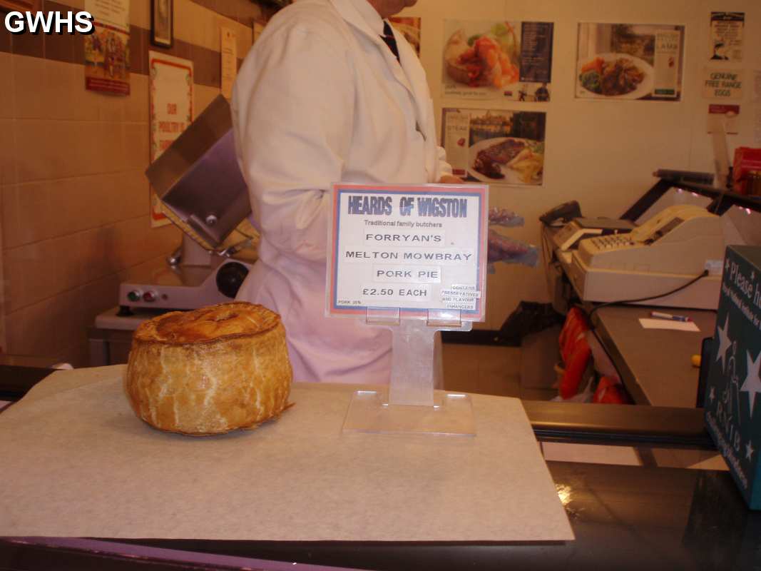 39-641 Forryan's pork pies sold at Heards in Bell Street Wigston Magna