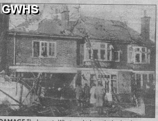 14-293 Wigston home damaged by crashing Lancaster bomber 1946