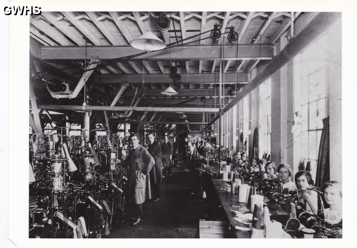 7-87 Factory Workers at Two Steeples Wigston Magna