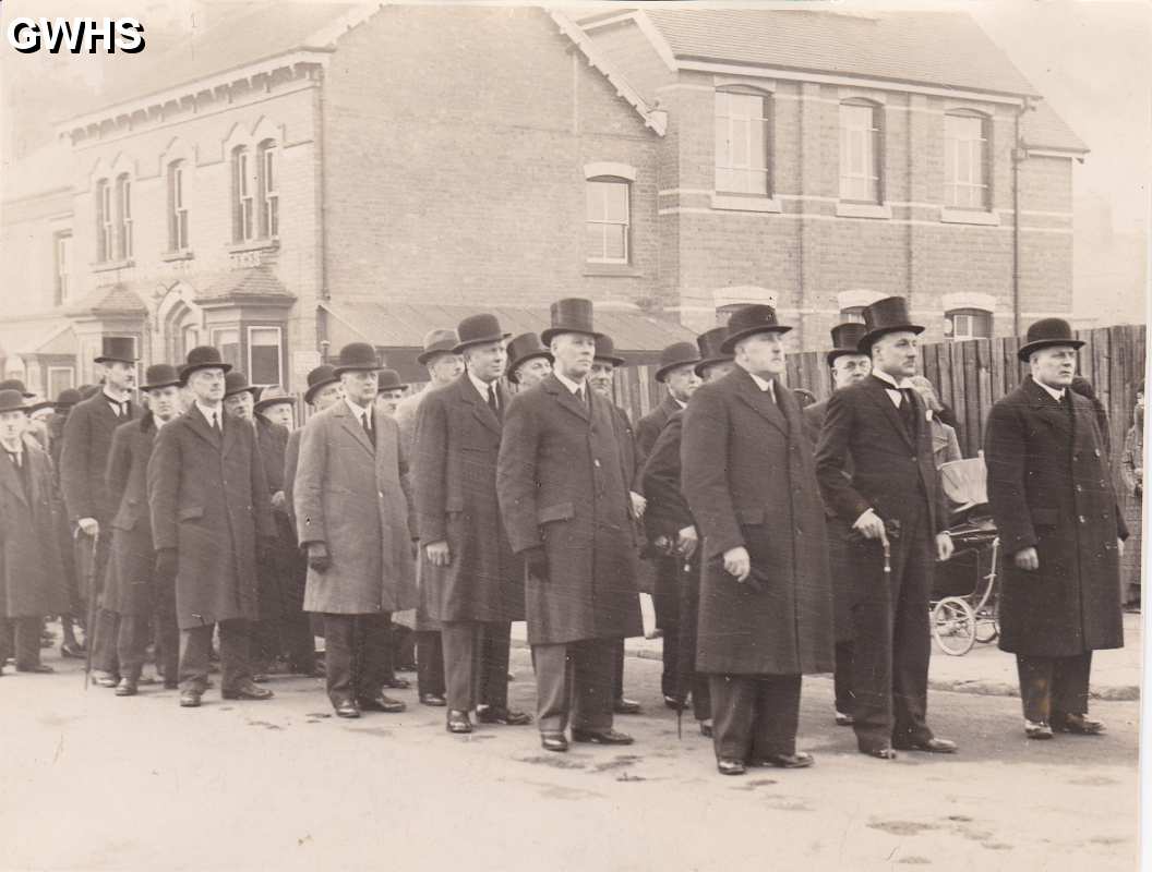 9-177 Civic Parade outside old Council Offices Wigston Magna 1938