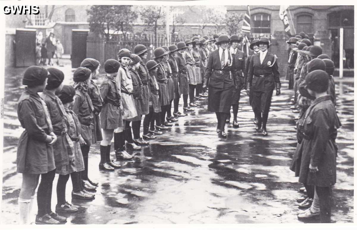 9-94 Girl Guides at National School Wigston Magna now Working Mens Club in Long Street