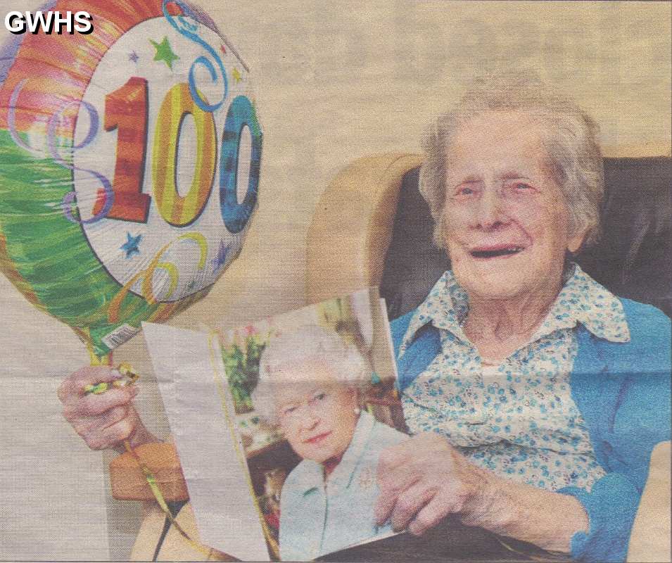 23-654 Isabella Howard enjoys her 100th Birthday at Cedar Court  2013