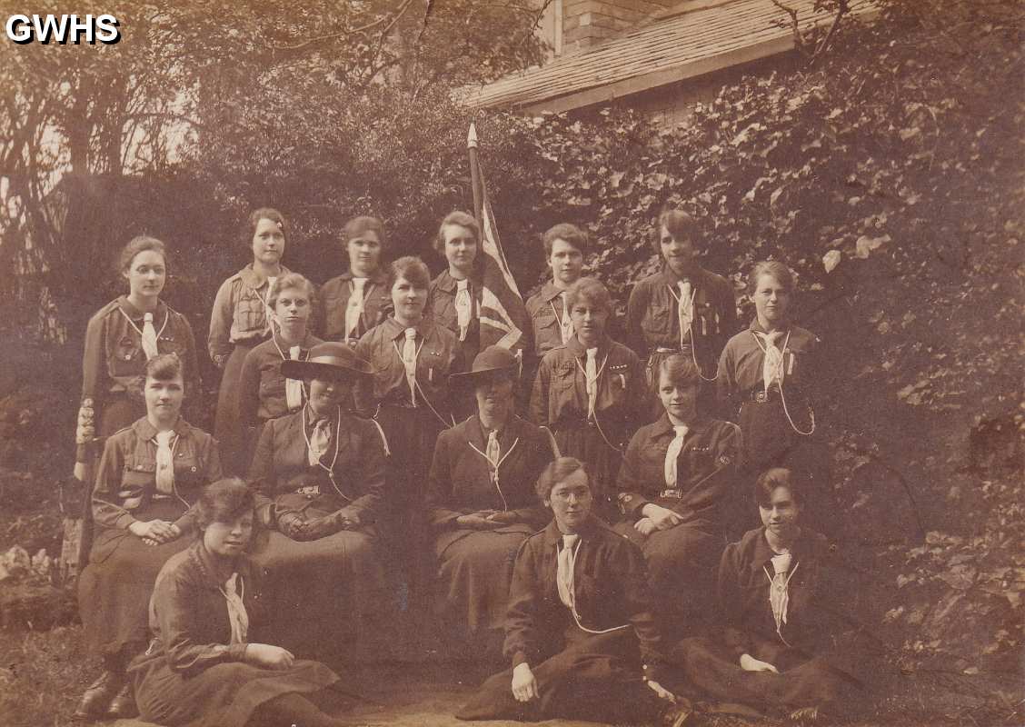 30-631 1st Wigston Guides founded 1914 by Dr Wynne Barnley and Mary Marnley