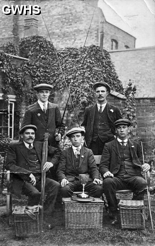 30-789 Fishing group at the Wigston Magna Working Mens Club on Long Street