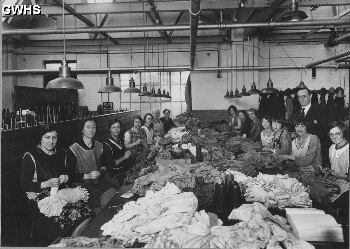 22-030 Factory Workers at Holman's on Newton Lane Wigston Magna - on right at back is Horace Holman - lady on extreem left is Mrs Hames