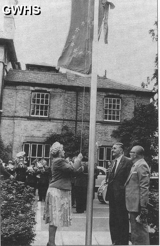 22-202 Mrs Primrose Wray mayor of Oadby & Wigston 1981 Station Road Wigston Magna