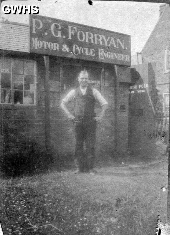 22-327a Percy George Forryan outside his garage Wigston Magna