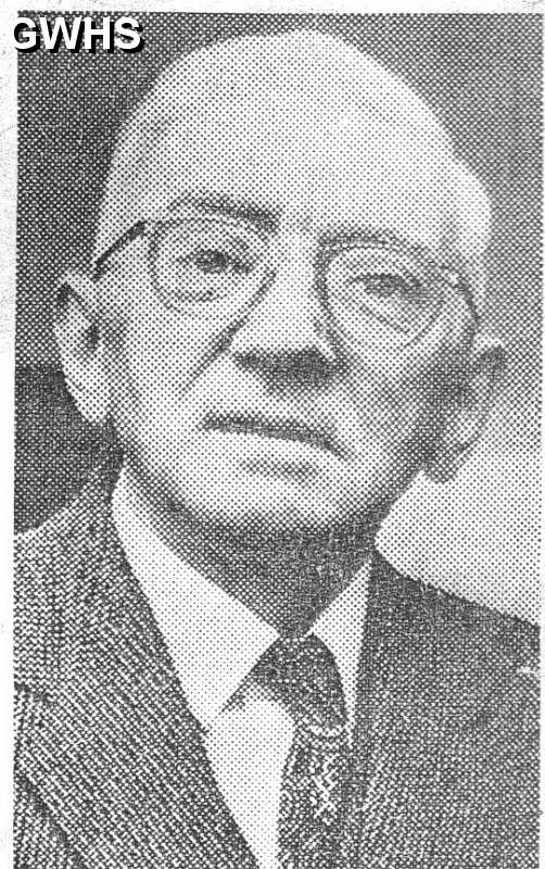 22-408 Mr L G Cook director of Cook and Hurst (Leicester) Ltd  Wigston Magna circa 1963