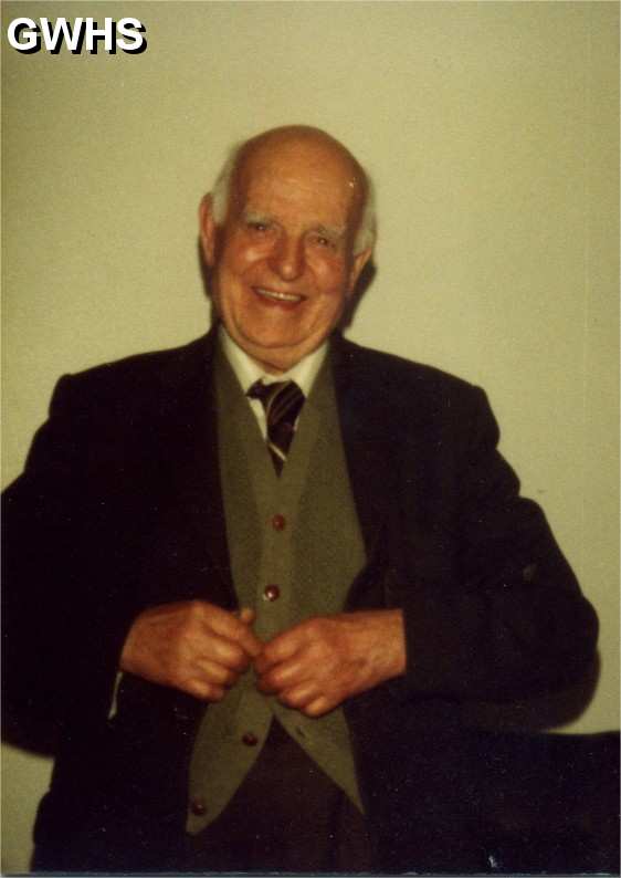 22-486 Percy George Forryan Wigston circa 1975  