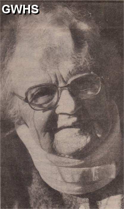 22-536 Edna Weston Wigston 1990