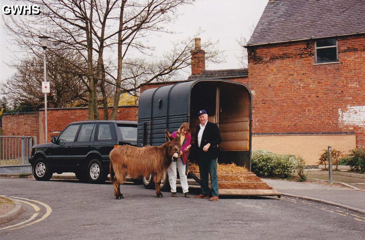 6-2 Duncan and Ann Lucas with Hazel the donkey Wigston Magna 1995