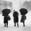 22-287  late 1970's blizzard in shopping centre Wigston Magna