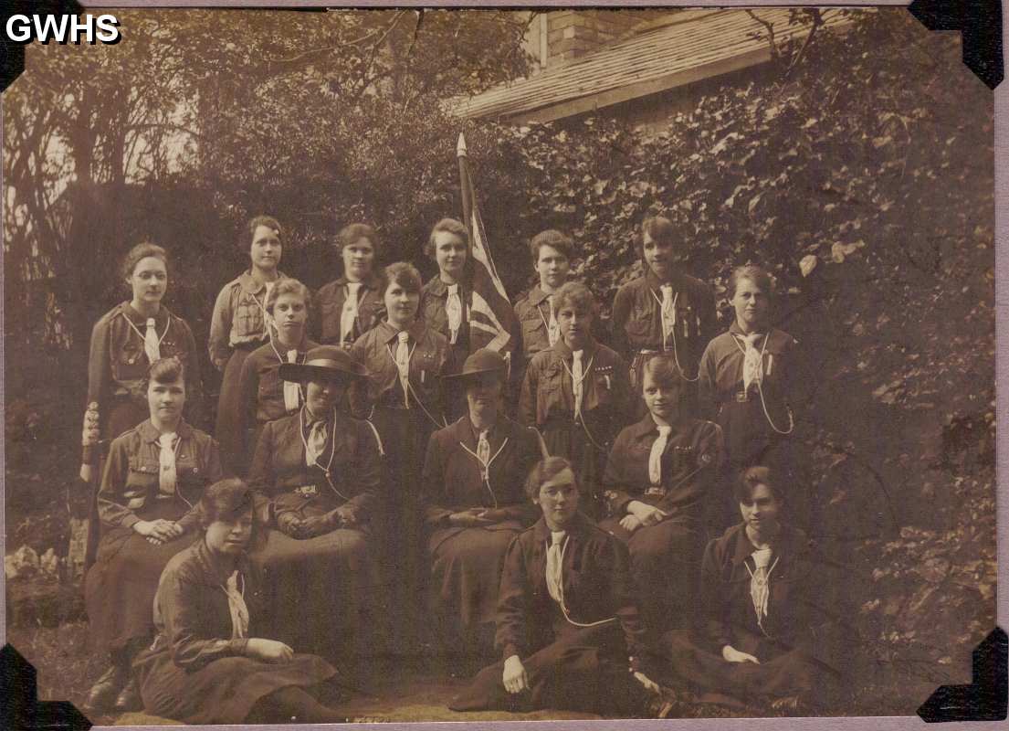 25-067 1st Wigston Guide Company founded 1914 by Dr Wyn Barnley and her sister May Barnley