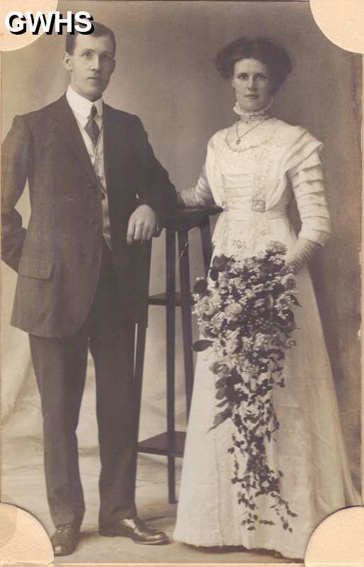 25-081 Wedding of John Rawson and Ada Findley Wigston Magna 1910