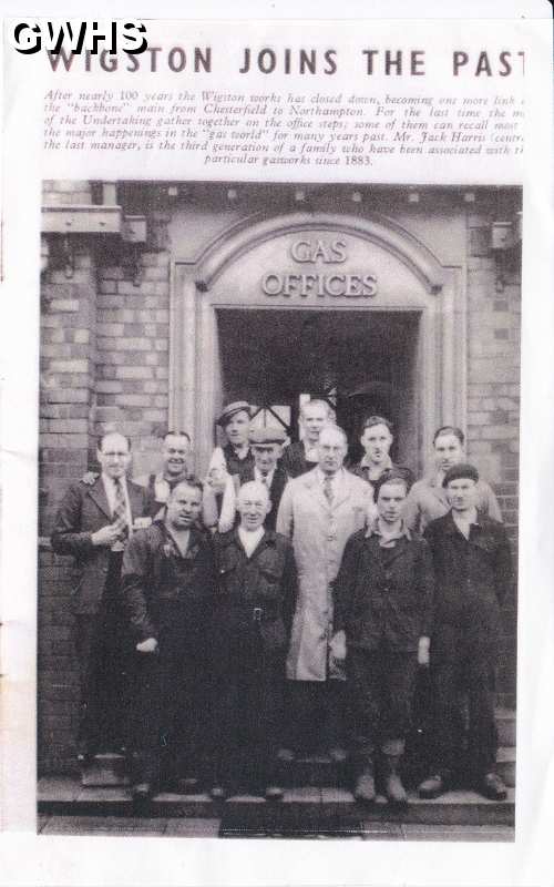 30-205 Wigston Gas Works staff at the time of the closure in 1955
