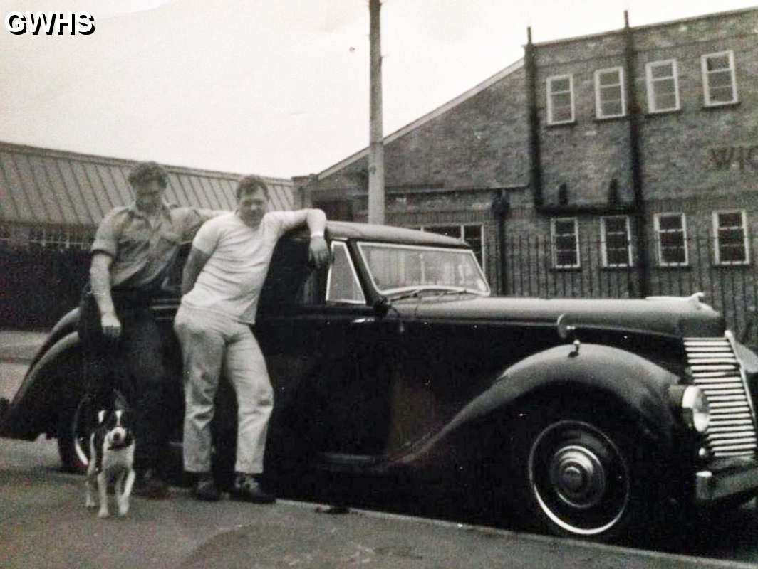 31-202 Jeff Barnes West Avenue Wigston Magna late 1950's