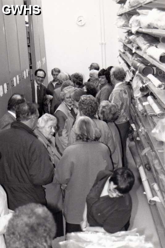 32-405 Historical Society visits LRO Wigston Magna 1993