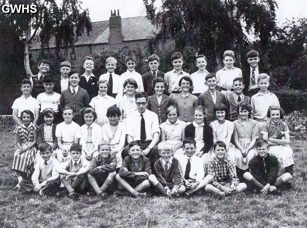 34-669 The National School Long Street Wigston Magna July 1957 Names of Pupils