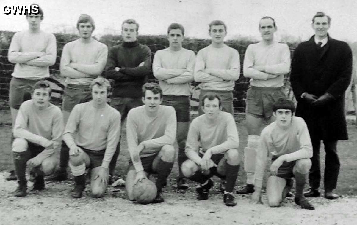 35-421 Bethel Church Football Club Wigston Fields 1960s