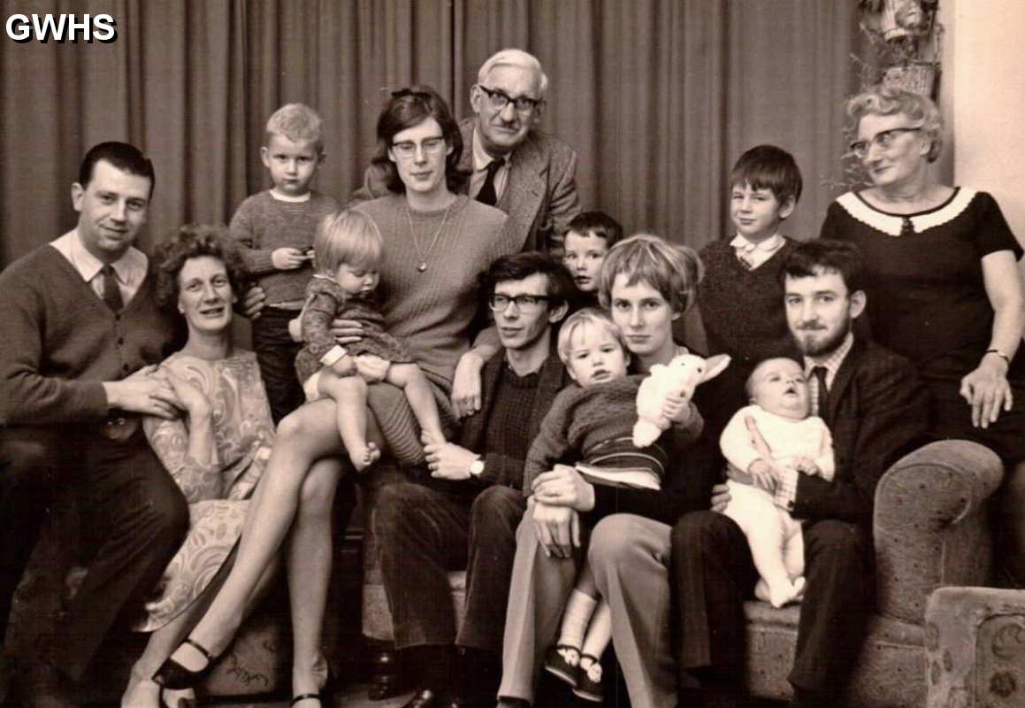 39-496 Joan Rowbottom and family Christmas 1970