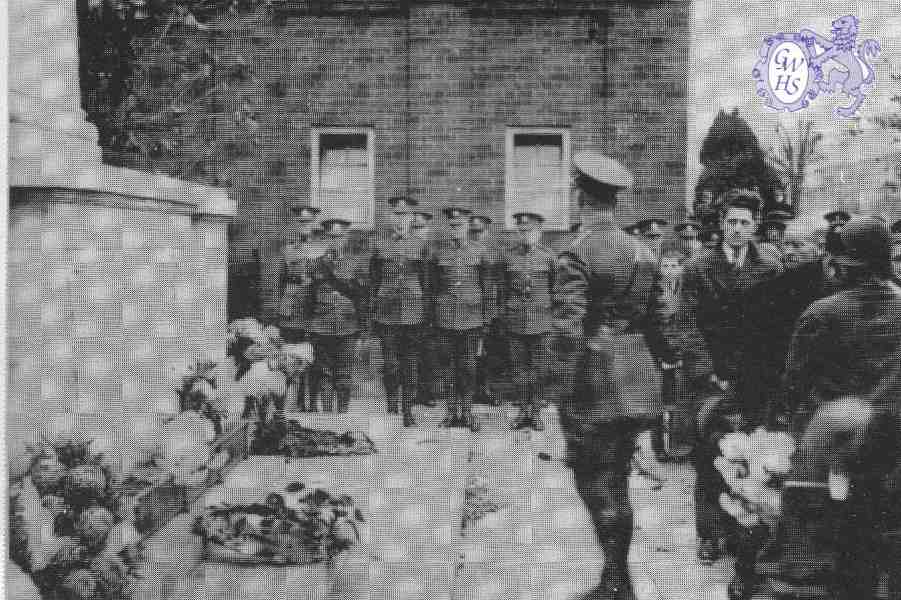 24-004 Armistice Day Service South Wigston 1930's