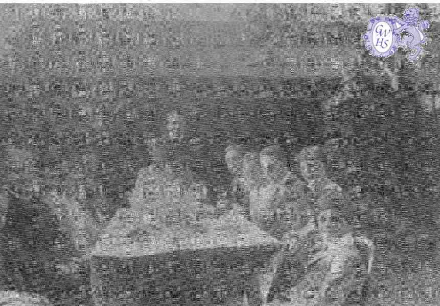 24-026 Freeman family in garden behind furniture shop at 58 Blaby Road South Wigston c 1919