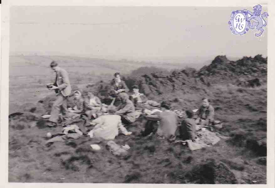 24-050 AYPA outing easter 1954