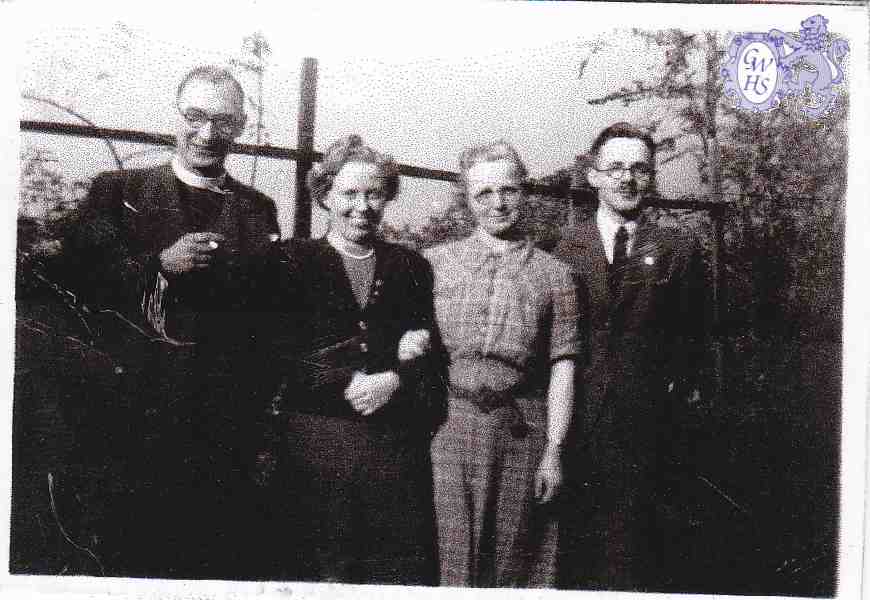 26-105 Rev Ken Pickett and his wife Ivy plus John and Enid Goodwin on right