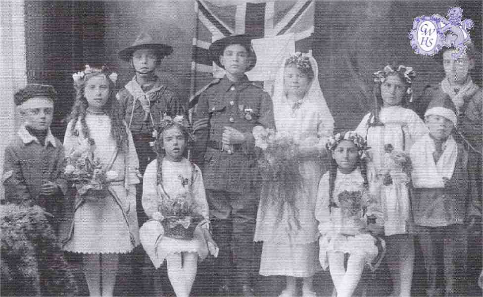 26-428 South Wigston children depicting a wedding party circa 1915