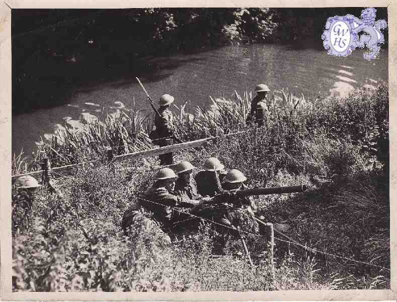 9-146 Home Guard South Wigston training by the canal circa 1942